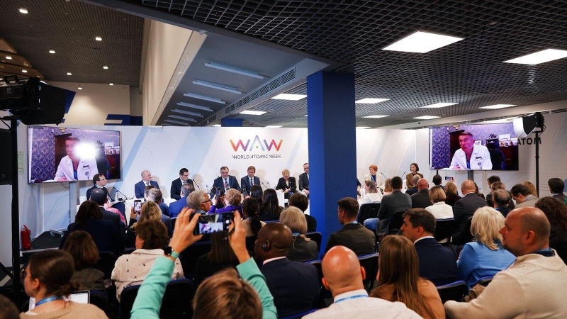 Применение РФЛП обсудили на сессии «Росатома» на WAW